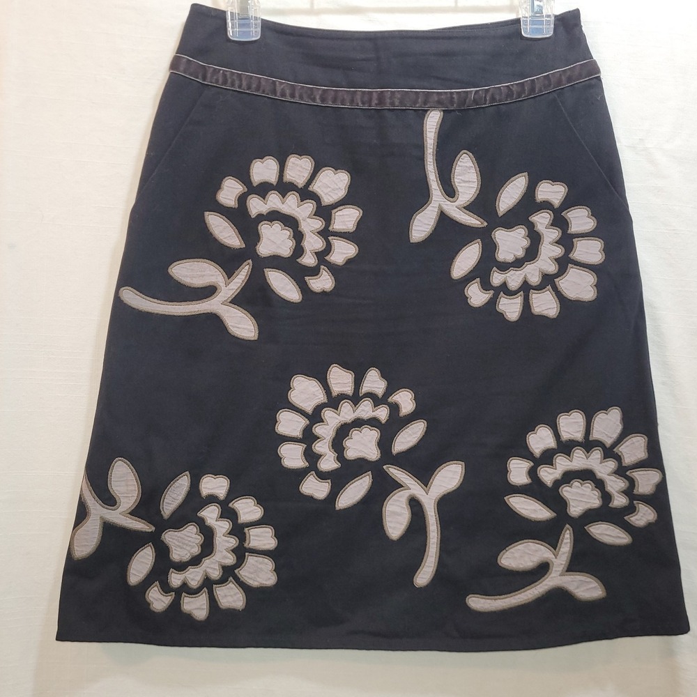 Boden A-line Skirt Black With Embroidered Beige Flowers Cotton Womens 8R Pockets